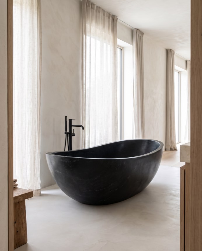 Umbra — Black Jade, Matte Bathing Vessel